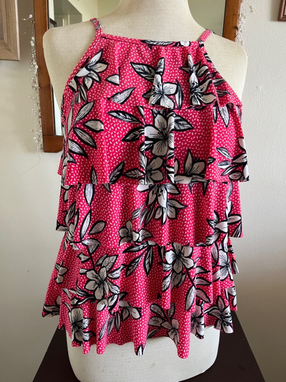 Paradise Bay Swimwear Bathing Suit Top Only Hot Pink Floral w/ Tiered Ruffles